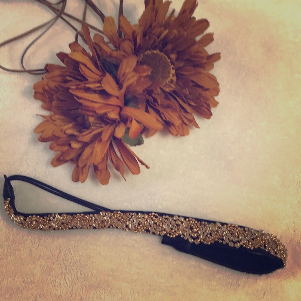 SOLD Nordstrom Dressy headband NWOT SOLD